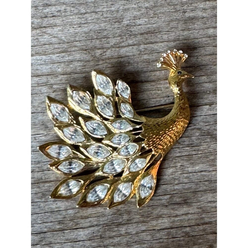 Peacock Brooch With Clear Navette Rhinestones - Picture 2 of 5